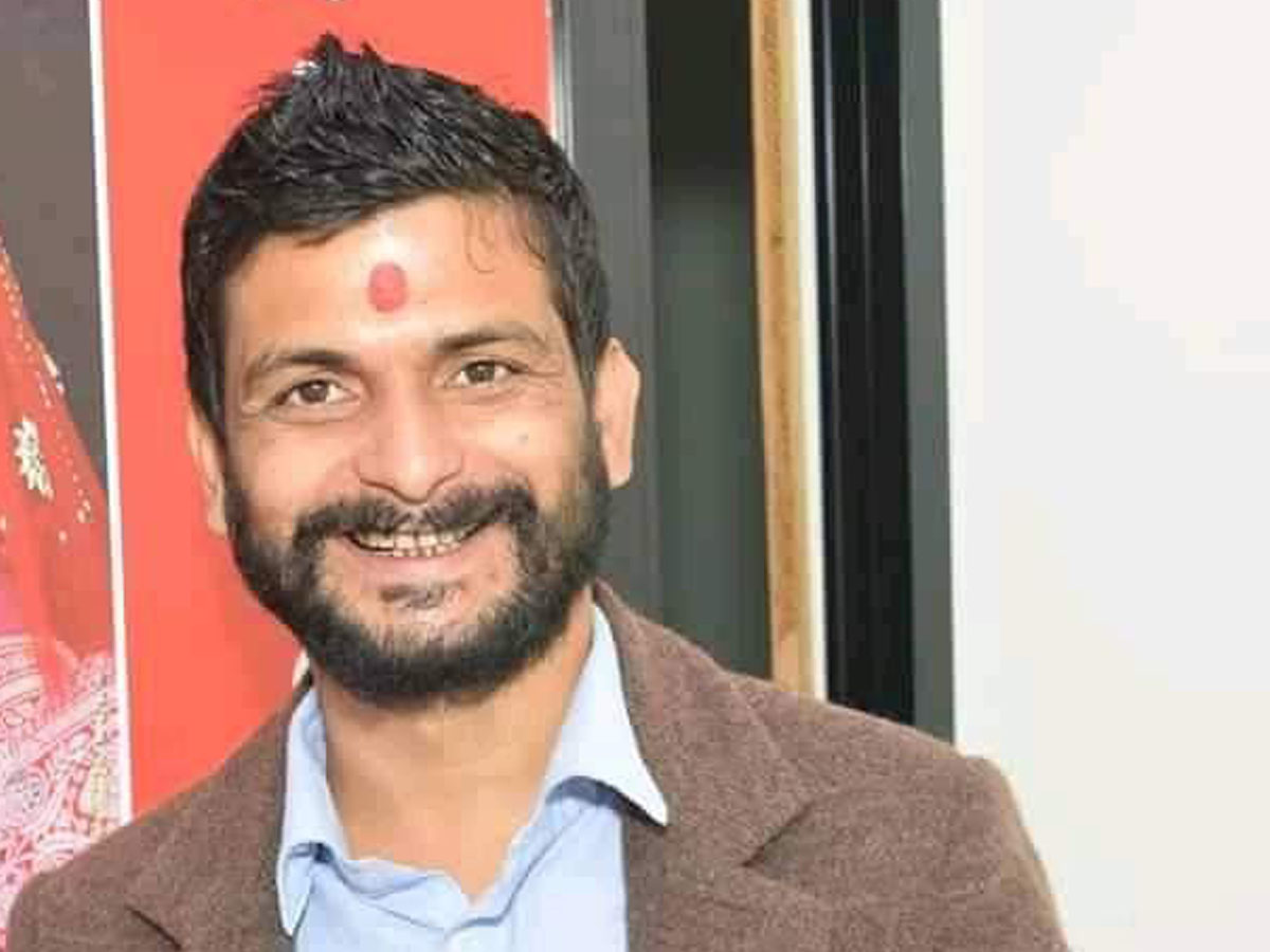 राप्रपा कञ्चनपुरका सचिव हेमबाबु लेखकले पार्टी परित्याग किन गरे ?